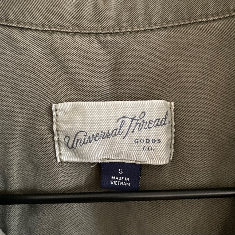 Universal Thread Army Green Button Down Shirt Dre… - image 3